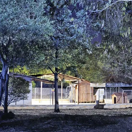 Trullo Votano Rosso Сasa de vacaciones Ceglie Messapica