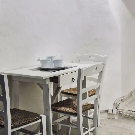Trullo Votano Rosso * Ceglie Messapica