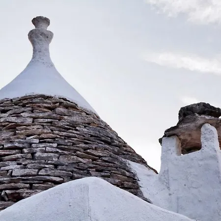 Trullo Votano Rosso Ceglie Messapica