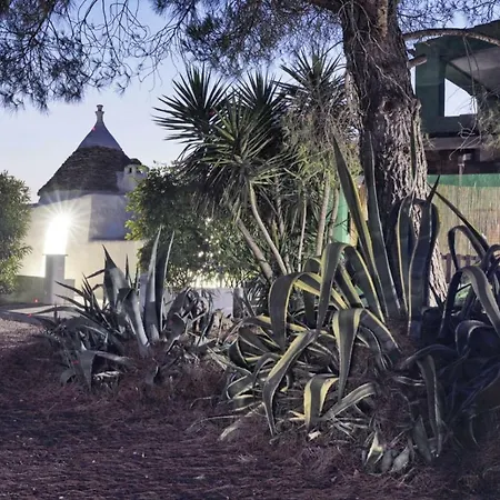 Trullo Votano Rosso Ceglie Messapica